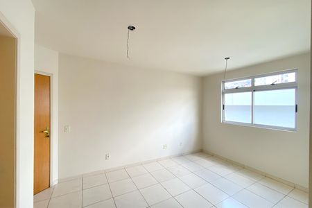 Sala de apartamento à venda com 2 quartos, 65m² em Nova Suíça, Belo Horizonte