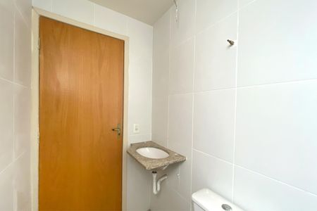 Apartamento à venda com 65m², 2 quartos e 1 vaga Apartamento à venda com 65m², 2 quartos e 1 vagaBanheiro da Suíte