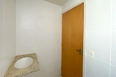 Apartamento à venda com 65m², 2 quartos e 1 vaga Apartamento à venda com 65m², 2 quartos e 1 vagaBanheiro Social