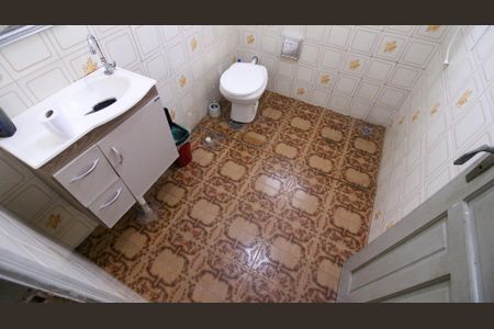 Casa à venda com 159m², 3 quartos e 2 vagasBanheiro 1