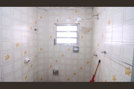 Casa à venda com 159m², 3 quartos e 2 vagasBanheiro 2