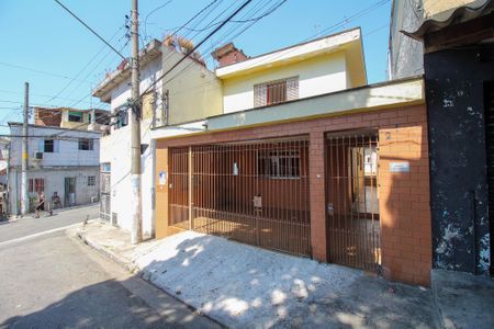 Casa à venda com 159m², 3 quartos e 2 vagasFachada