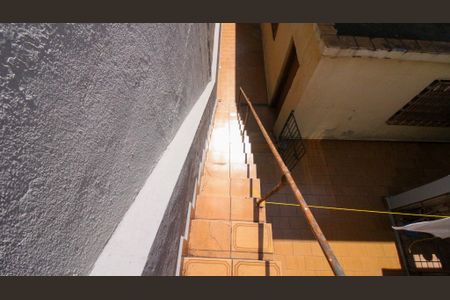 Casa à venda com 159m², 3 quartos e 2 vagasEscada da Casa 2