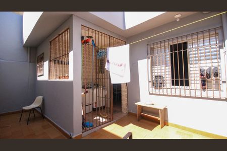 Casa à venda com 159m², 3 quartos e 2 vagasEntrada da Casa 2