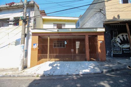 Casa à venda com 159m², 3 quartos e 2 vagasFachada