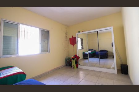 Casa à venda com 159m², 3 quartos e 2 vagasQuarto 1