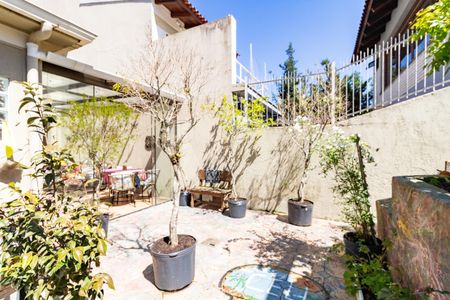 Casa à venda com 172m², 3 quartos e 3 vagasQuintal