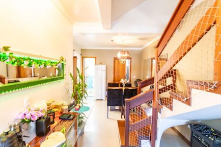 Casa à venda com 172m², 3 quartos e 3 vagasSala