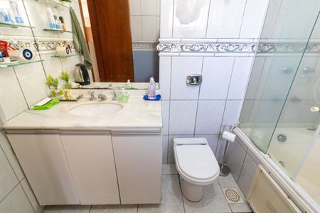 Casa à venda com 172m², 3 quartos e 3 vagasBanheiro da Suíte