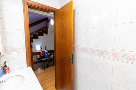 Casa à venda com 172m², 3 quartos e 3 vagasBanheiro
