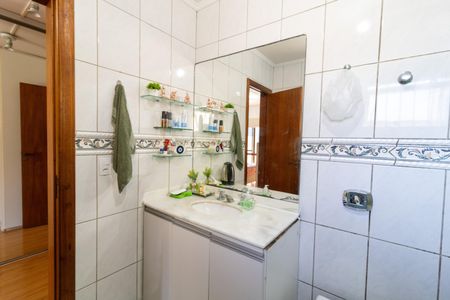 Casa à venda com 172m², 3 quartos e 3 vagasBanheiro da Suíte