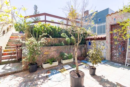 Casa à venda com 172m², 3 quartos e 3 vagasQuintal