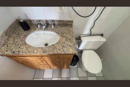 Apartamento à venda com 83m², 3 quartos e 2 vagasBanheiro da Suíte