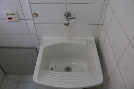 Apartamento para alugar com 68m², 2 quartos e 1 vagaÁrea de Serviço