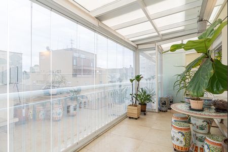 Apartamento para alugar com 76m², 1 quarto e 1 vagaVaranda