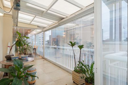 Apartamento para alugar com 76m², 1 quarto e 1 vagaVaranda