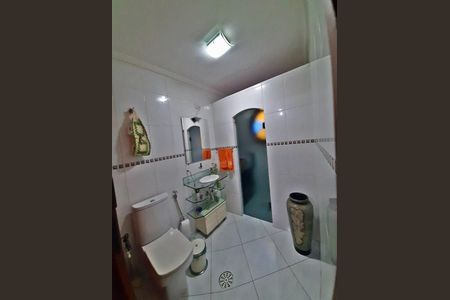 Casa à venda com 210m², 2 quartos e 2 vagas