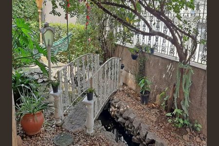 Casa à venda com 210m², 2 quartos e 2 vagas