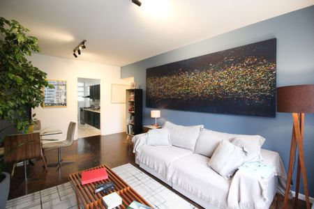 Sala de apartamento à venda com 3 quartos, 105m² em Itaim Bibi, São Paulo