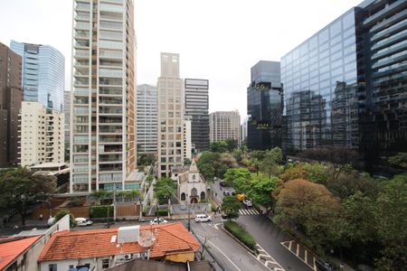 Vista de apartamento à venda com 3 quartos, 105m² em Itaim Bibi, São Paulo