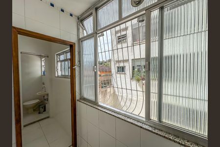 Apartamento à venda com 64m², 2 quartos e 1 vagaÁrea de Serviço