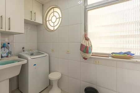 Apartamento para alugar com 117m², 4 quartos e 1 vagaÁrea de Serviço