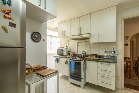 Apartamento para alugar com 117m², 4 quartos e 1 vagaCozinha
