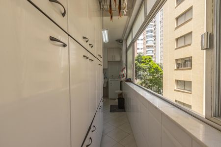 Apartamento para alugar com 117m², 4 quartos e 1 vagaÁrea de Serviço
