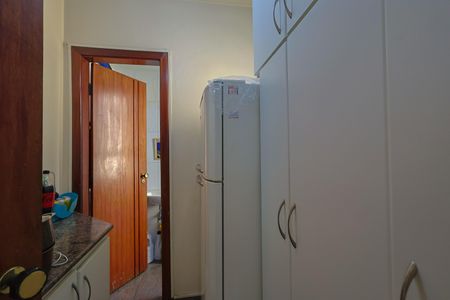 Apartamento à venda com 130m², 4 quartos e 2 vagas Apartamento à venda com 130m², 4 quartos e 2 vagasÁrea de Serviço
