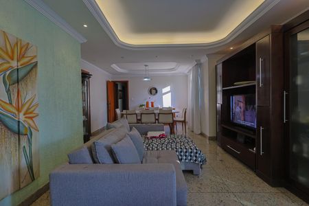 Apartamento à venda com 130m², 4 quartos e 2 vagas Apartamento à venda com 130m², 4 quartos e 2 vagasSala