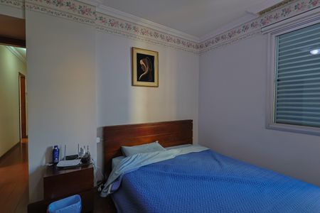 Apartamento à venda com 130m², 4 quartos e 2 vagas Apartamento à venda com 130m², 4 quartos e 2 vagasSuíte