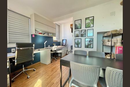 Apartamento à venda com 159m², 3 quartos e 3 vagasEscritório