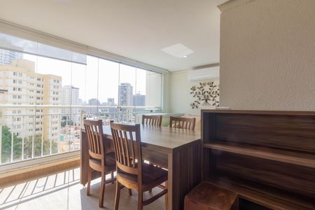 Apartamento para alugar com 106m², 3 quartos e 2 vagasVaranda