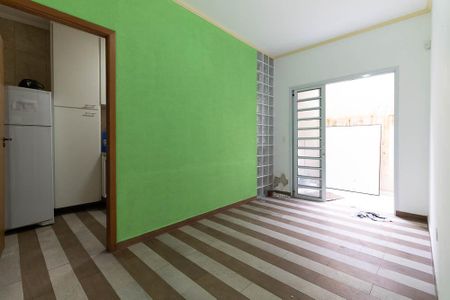 Casa à venda com 150m², 5 quartos e 2 vagas Casa à venda com 150m², 5 quartos e 2 vagasCopa
