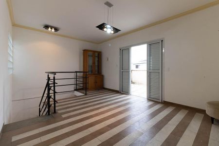 Casa à venda com 150m², 5 quartos e 2 vagas Casa à venda com 150m², 5 quartos e 2 vagasSala 2