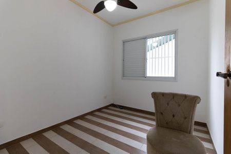 Casa à venda com 150m², 5 quartos e 2 vagas Casa à venda com 150m², 5 quartos e 2 vagasQuarto 2