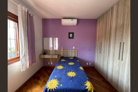 Casa à venda com 235m², 3 quartos e 5 vagasSuíte 3