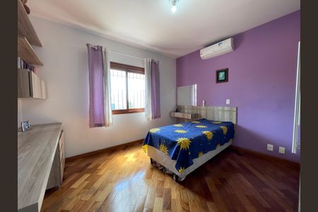 Casa à venda com 235m², 3 quartos e 5 vagasSuíte 3