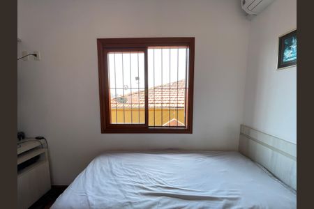 Casa à venda com 235m², 3 quartos e 5 vagasSuíte 2