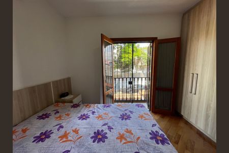 Casa à venda com 235m², 3 quartos e 5 vagasSuíte 1