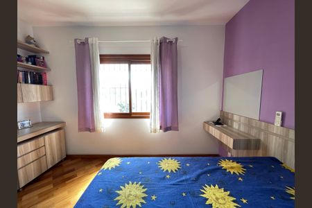 Casa à venda com 235m², 3 quartos e 5 vagasSuíte 3