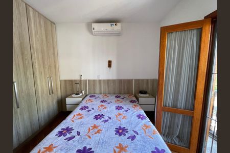 Casa à venda com 235m², 3 quartos e 5 vagasSuíte 1