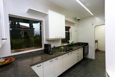 Casa à venda com 563m², 3 quartos e 4 vagasCozinha