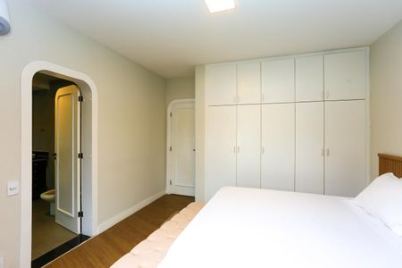 Casa à venda com 563m², 3 quartos e 4 vagasSuíte 1