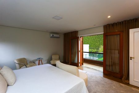 Casa à venda com 563m², 3 quartos e 4 vagasSuíte 3