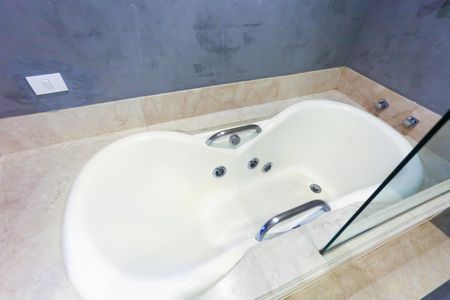 Casa à venda com 563m², 3 quartos e 4 vagasBanheiro da Suíte 2