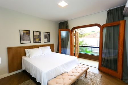 Casa à venda com 563m², 3 quartos e 4 vagasSuíte 1