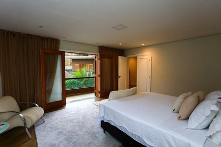 Casa à venda com 563m², 3 quartos e 4 vagasSuíte 3