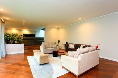 Casa à venda com 563m², 3 quartos e 4 vagasSala 2