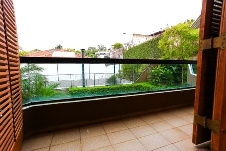 Casa à venda com 563m², 3 quartos e 4 vagasVaranda da Suíte 1